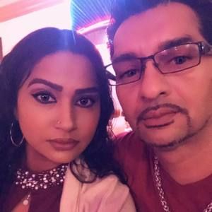 Meet your Posher, Meena